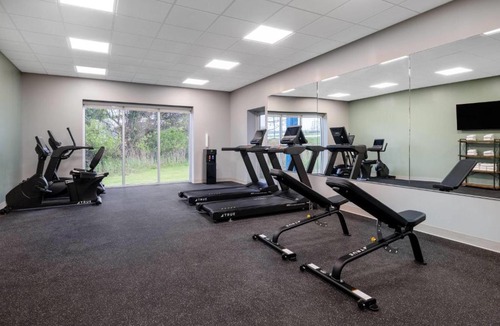 Geneva Hotel | Wingate by Wyndham Geneva at SPIRE Academy