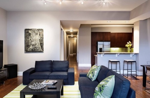 Lakeview Condo | Wrigley Field All Star Suite 3 Bedrooms 2 Bath