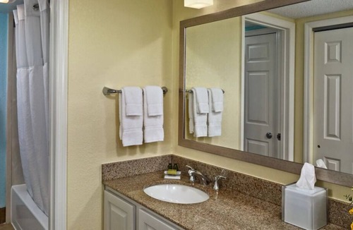 Highland Hills House | Your Relaxing Getaway Awaits! Pets Allowed, FREE Parking!