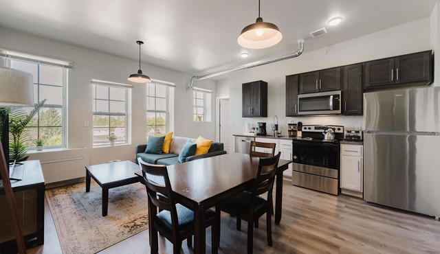 2BR Premium Retreat Near Henry Ford