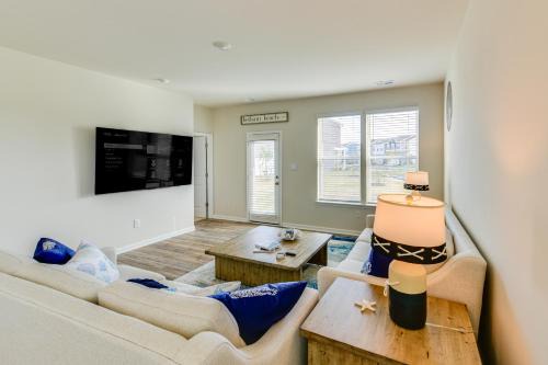 5 Mi to Bethany Beach: Home w/Pool + Gym Access!