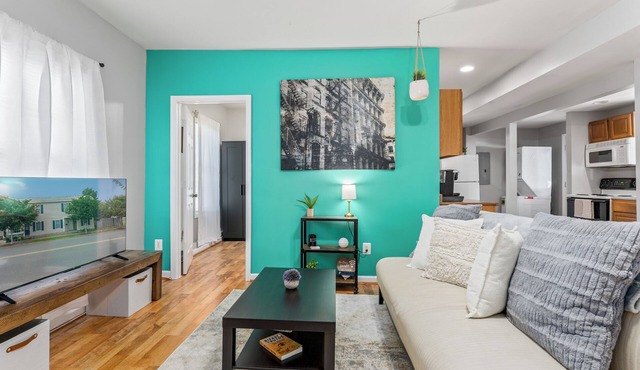Affordable 2BR/1BA, Walk to Mary Washington, No Cleaning Fee, Pet-Friendly!