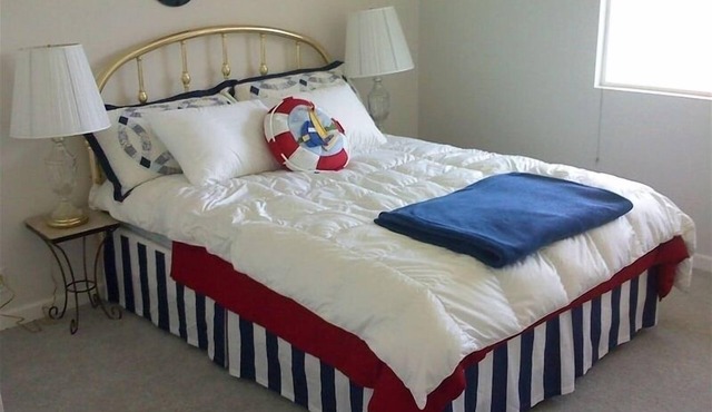 Beautiful 4-bedroom oceanfront house! Ask about longer stay discounts!