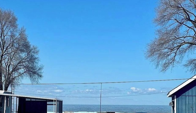 Captain's Cove Waterview Retreat-Lake Erie Port Clinton