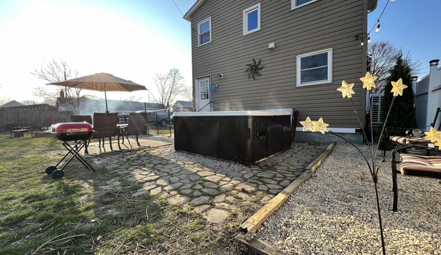Charming centrally located cottage near Cedar Point and down