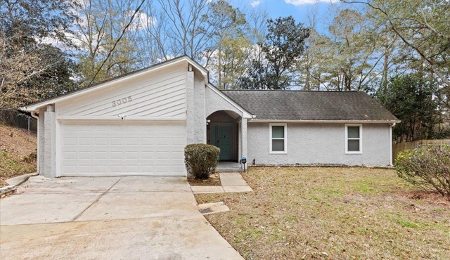 Cozy Eastgate Home - Pet Friendly