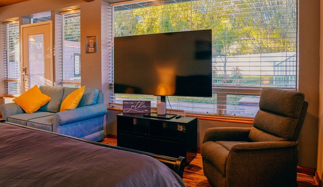 Cozy retreat for up to 4 people