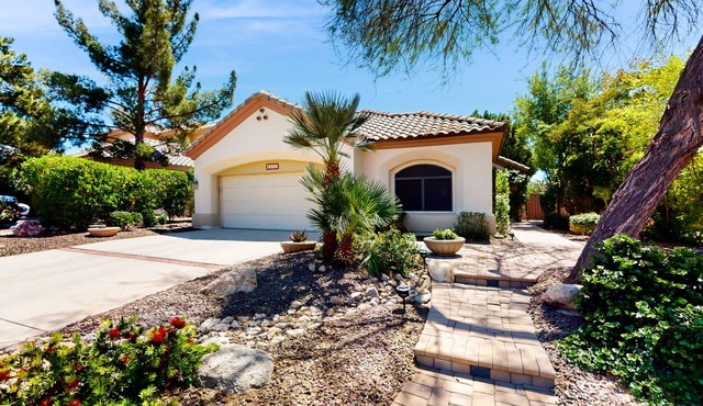 Dog-friendly house with firepit, game room, water view, fireplace-30 day stays