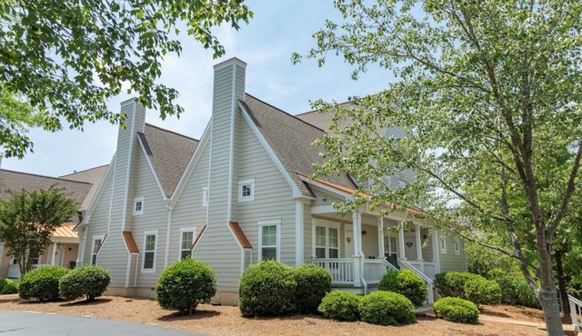 Family Vacation, Sleeps 10, Close to Theme Parks & Attractions.