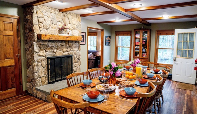 Fantastic 4-Season Home @ Baxter Lake - Sleeps 8