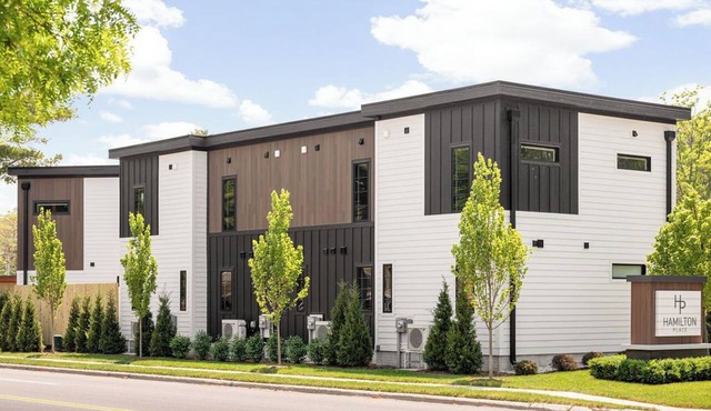 Hamilton Place | Bayside Building | 4 Units