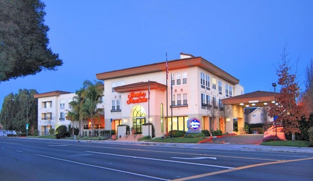 Hampton Inn & Suites Mountain View