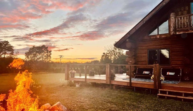 Handcrafted Log Cabin | Hot Tub | Sauna | GameRoom