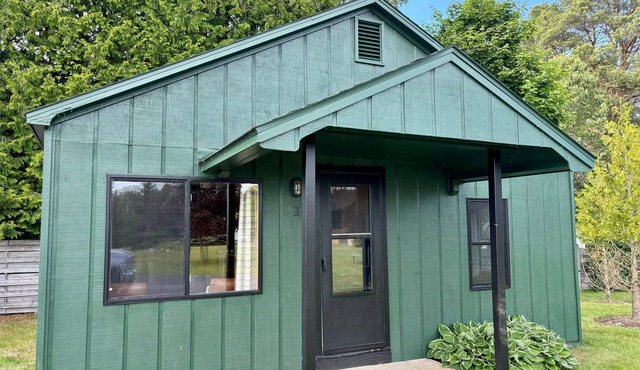 Hessel Bay Cabin 3: Lake Huron waterfront resort cabin sleeps 4.
