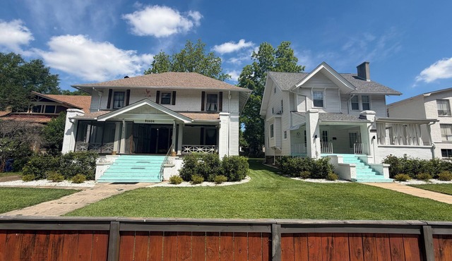 Historic 1910 Estate · Sleeps 24 · Five Points South · Tea Olive & Azalea