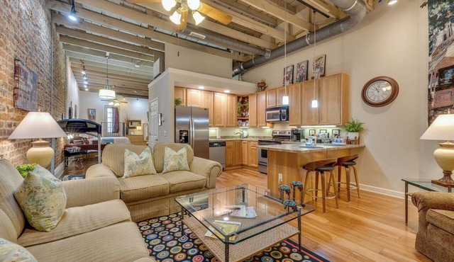 HistoricUrbanLoft:Where VA meets TN onFoot! Parkn’