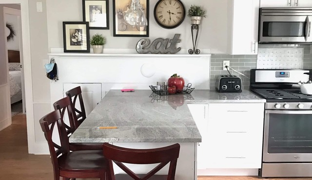 Just Renovated-Spacious 3 Bedroom-Downtown Plymouth-Private-Parking-Yard & MORE