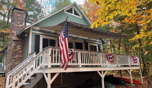 Lake access 3BR w/deck, Lower Beech Pond