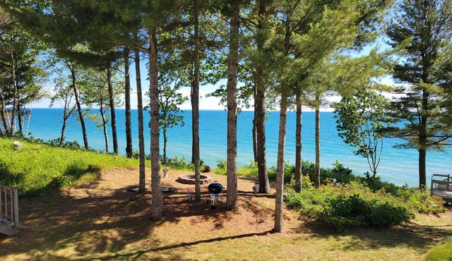 Lake Michigan Beachfront Home Near Mackinac Ferry