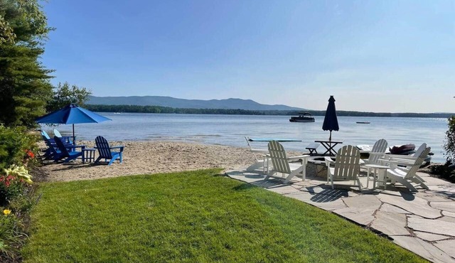 Lake Winnipesaukee - Meredith Lakefront Cottage