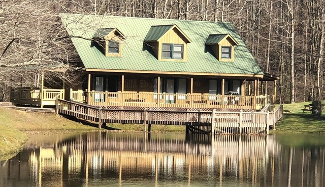 Lakefront Lodge with Loft Bedroom, Sleeper Sofa, One Bath