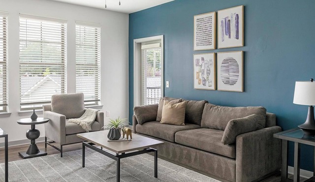 Landing | Spectacular 2BD, Pool, Gym