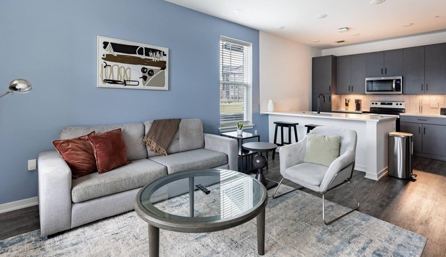 Landing | Stunning 1BD, Clubhouse, Courtyard