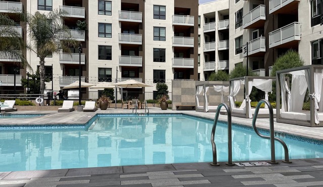 Luxury Furnished Apartment West San Jose with Many Amenities