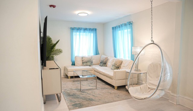 Luxury Penthouse 3 Blocks to Boardwalk & Casinos Near AtlantiCare