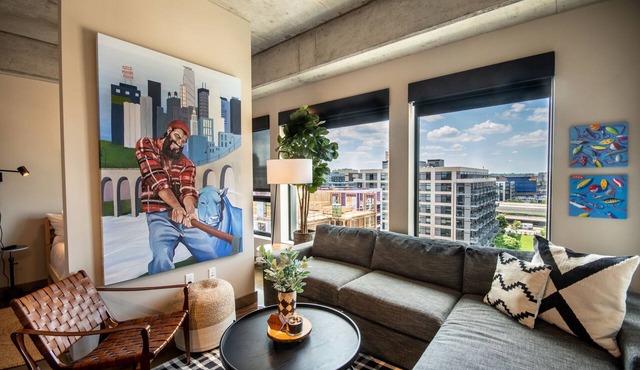 MINNeSTAY* Sable 702 | North Loop | Target Center