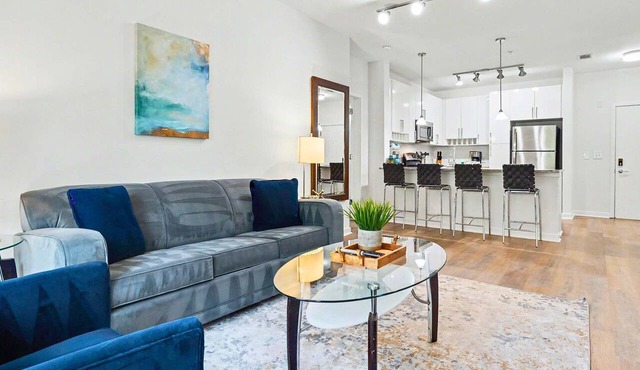 Modern Apt with Pool | Walk Downtown