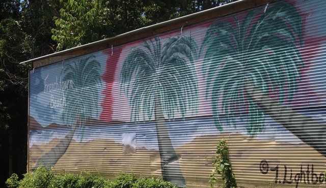 New Cozy Cottage Guest House at Sloane's Garden Home