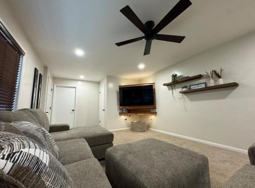 New! Cozy Family Getaway: Amish Farmland|Patio|Washer & Dryer|Central Lancaster County