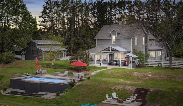 NEW! Farmhouse Therapy - Lake/Pool/Hot Tub/Kayaks