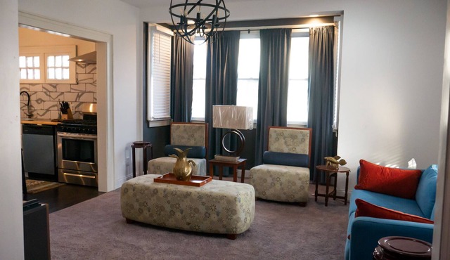 Oasis 3 Bedrooms-3 Bathrooms Fully Stock Chef Kitchen for12 guest.