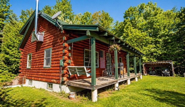 Off-Grid Adventure Cabin | Peakaboo Mountain Views