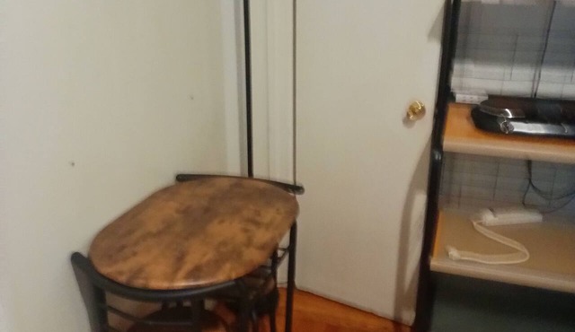 Perfect 2-bedroom apartment with AC in charming Bronx neighborhood
