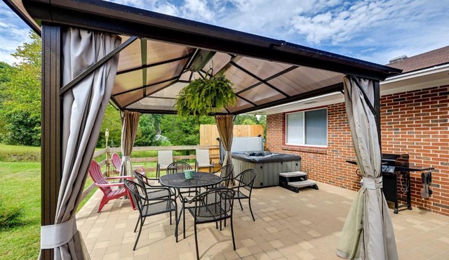 Pet Friendly Home w/Hot Tub, Patio & Game Room!