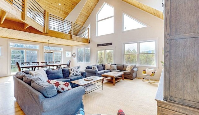 Ridgeview | Newer home in Whitefield with hot tub, firepit & mountain views