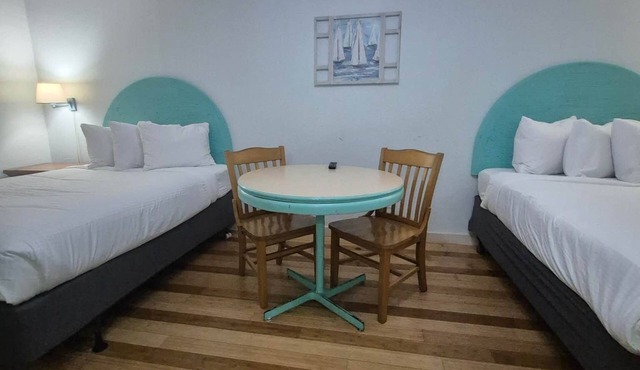 Sea Glass Cove @Marina Motor Lodge