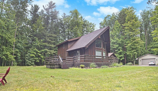 Secluded Pet-Friendly Family Home on 10 Acres