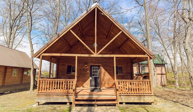 Spacious 3-Bedroom Cabin in Reisterstown, NW Baltimore Area