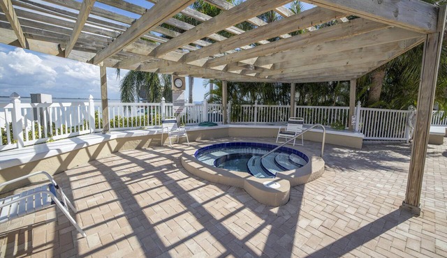 Summer FUN-Beautiful Condo-Close to Beach