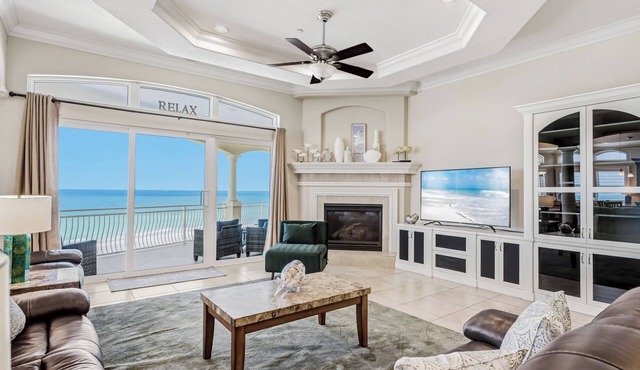 Sunset Beach Luxury Beach Front Estate w/Hot Tub & Stunning Views - Sleeps 14
