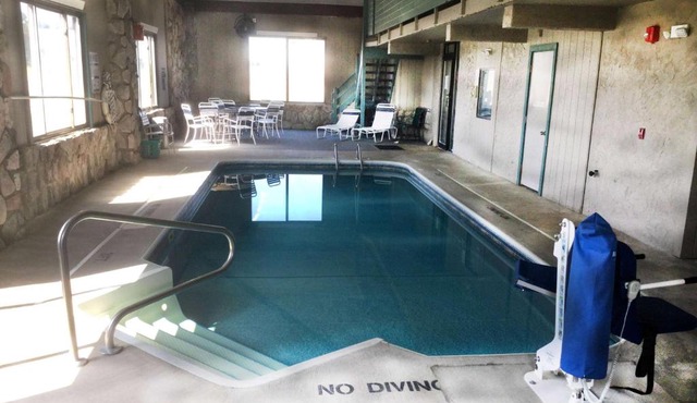 Super 8 by Wyndham Petoskey