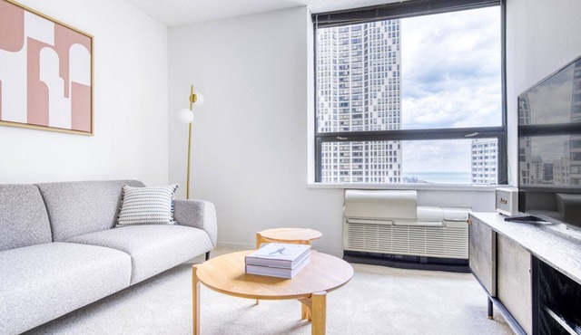 Tasteful Streeterville 1BR w/Gym, Pool, near Navy Pier, by Blueground