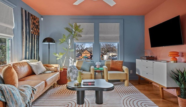 Ted & Breakfast - Full Duplex Property