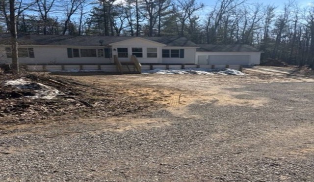 Tranquil 3-bedroom house with AC in welcoming Mio access to ORV trails from
