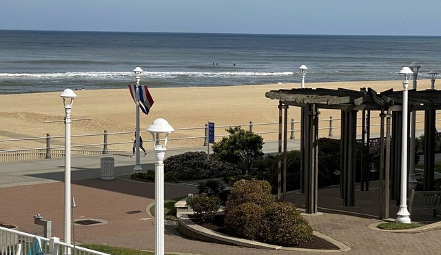 Virginia Beach Oceanfront Studio, Boardwalk, Balcony, Beach, Pool