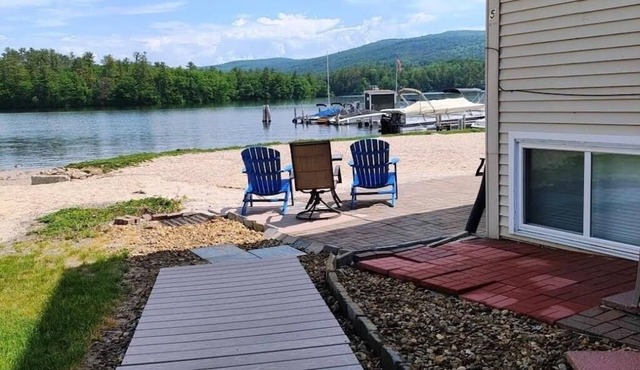Waterfront 3-bedroom condo in lovely Bristol with boat storage available.